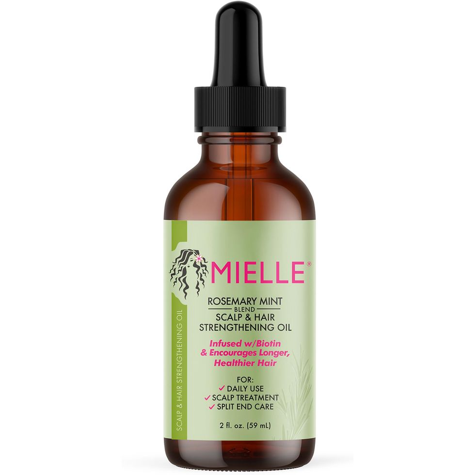 Aceite fortalecedor del cabello y el cuero cabelludo con menta y romero Aceite fortalecedor del cabello y el cuero cabelludo con menta y romero