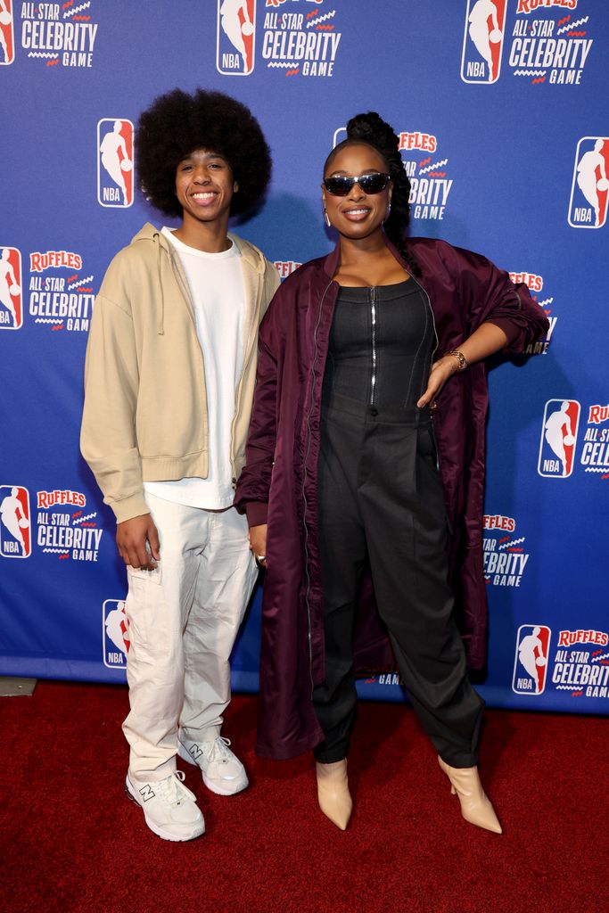 Fue David Daniel Otunga Jr.  y Jennifer Hudson al famoso juego Ruffles NBA All-Star 2024 