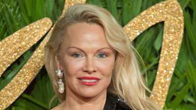Pamela Anderson ha terminado de usar joyas FEAT