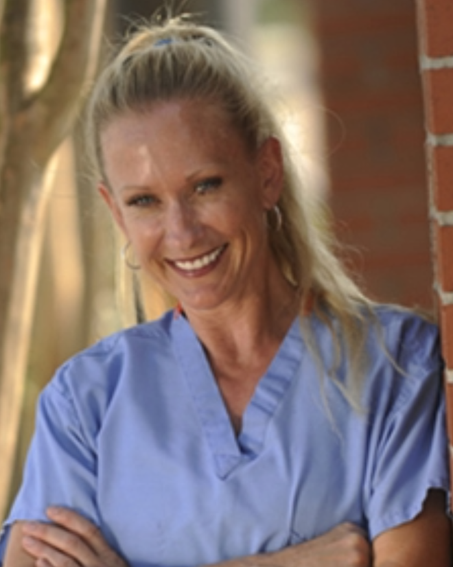 Dra. Julie Gark Schnuulle