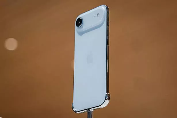 Muestra un gas para iPhone en la tienda de Apple.
