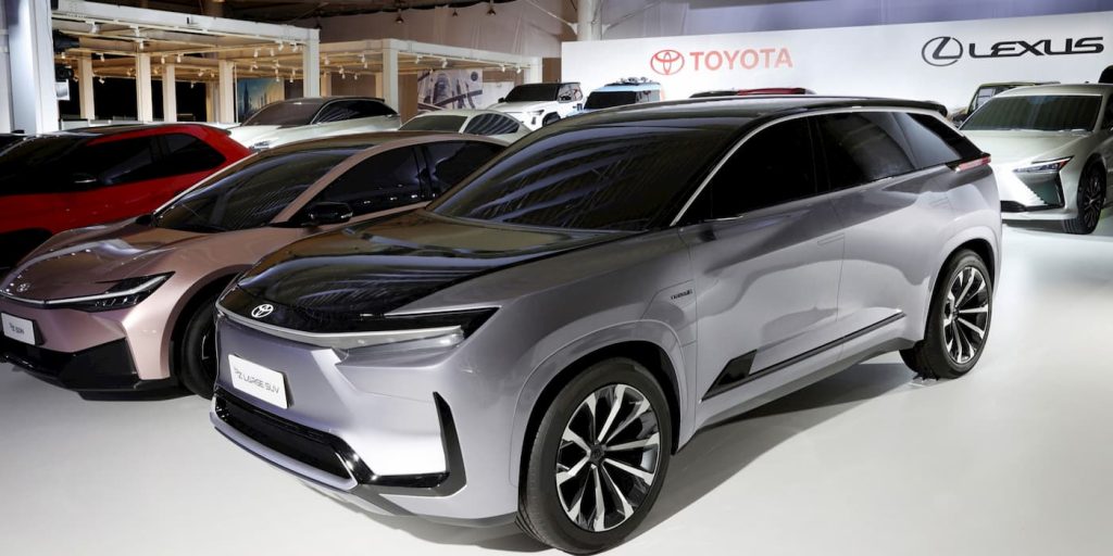 Toyota Highlander EV