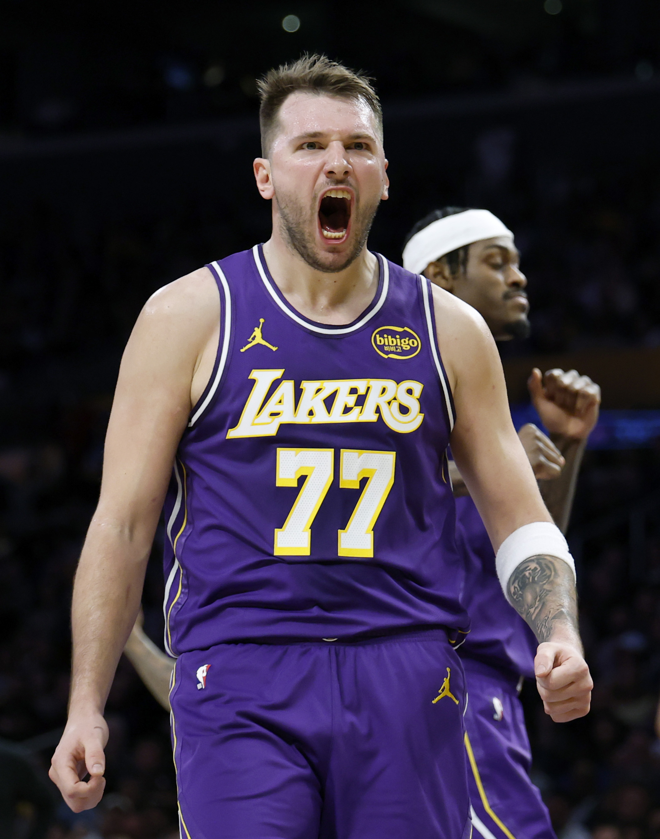 Milwaukee Bucks contra Los Ángeles Lakers